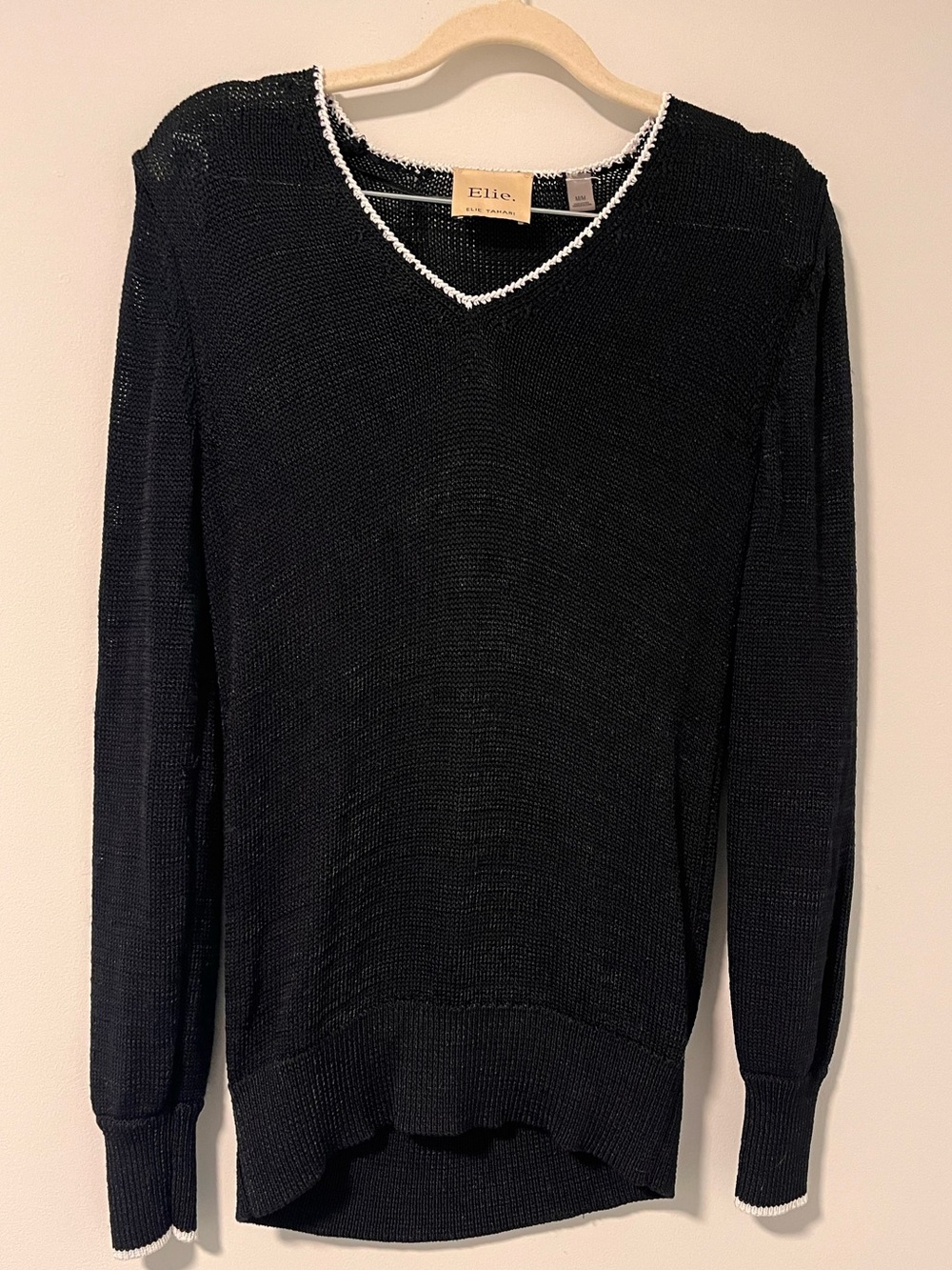 Elie Tahari Black V‑Neck Sweater with White Trim